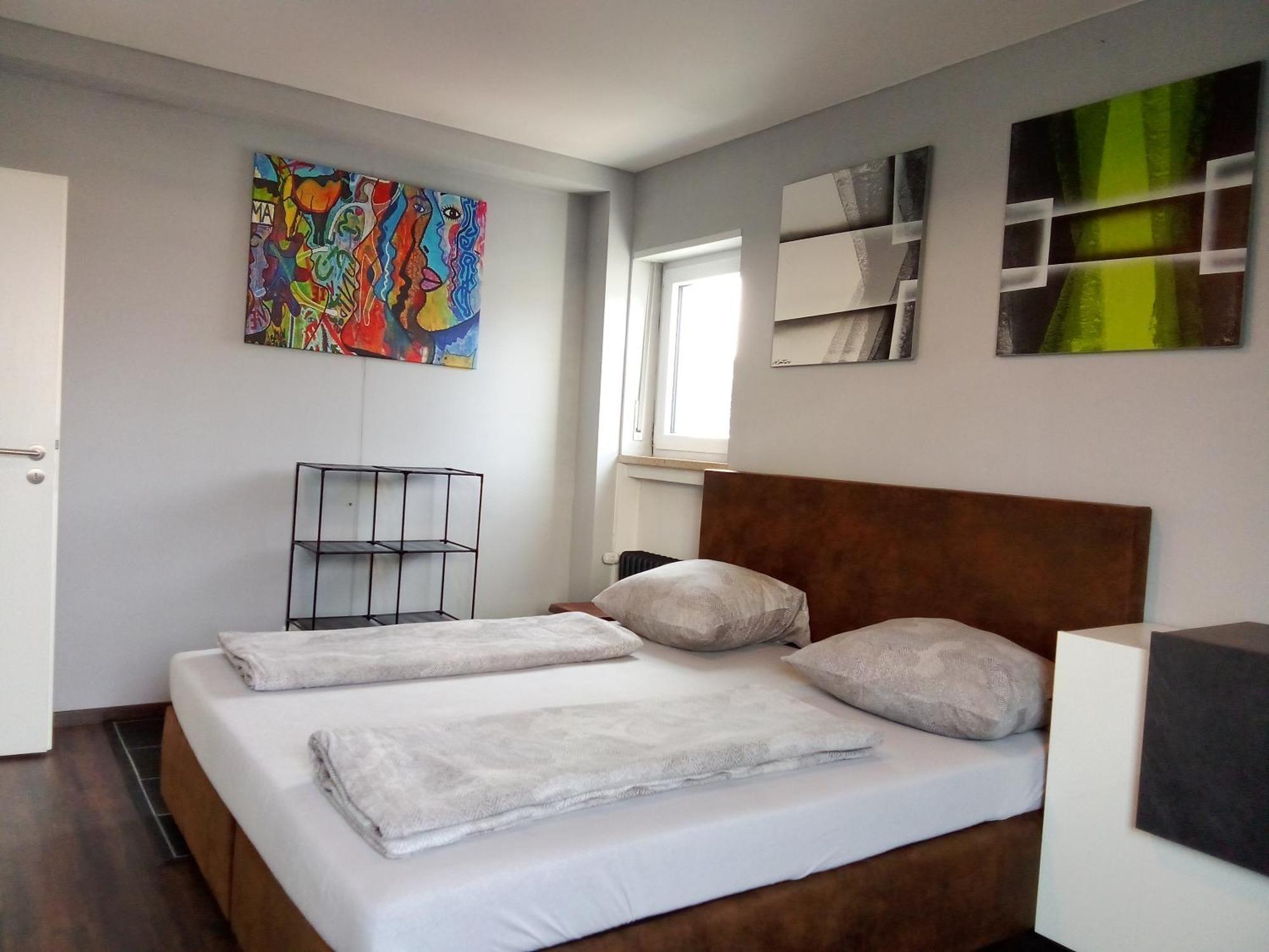 - Geraeumige 95 Qm Mit Balkon Augsbourg